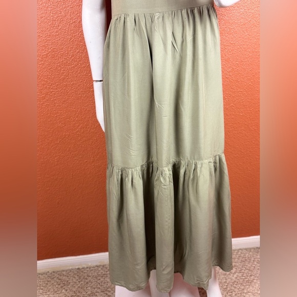 Z Supply Light Green Maxi Dress Size Medium.   E11 - Picture 7 of 17